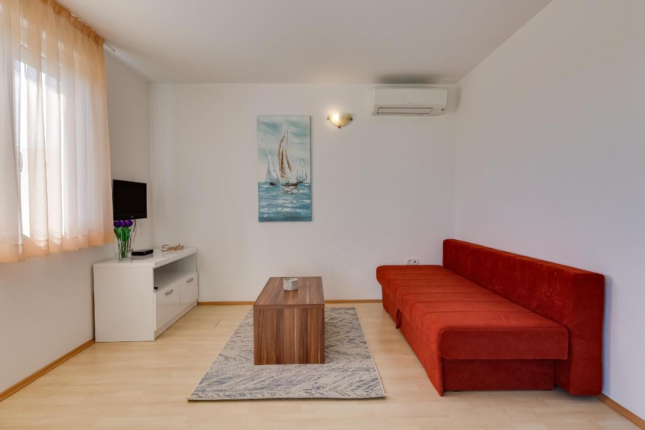 Villa Mirela Petrčane Dış mekan fotoğraf